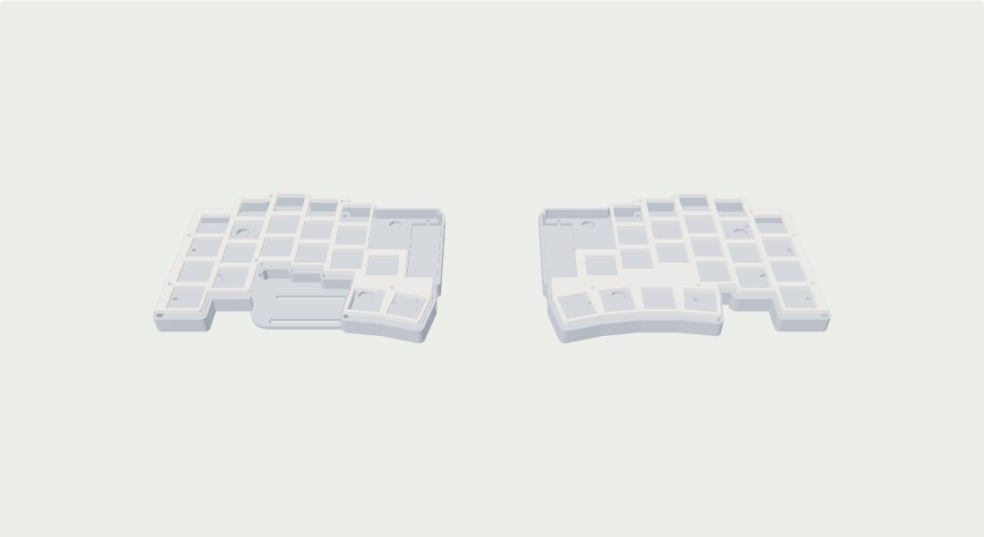 左右に分かれたPiLowのケース原型。小指側の列が一段下がっている。